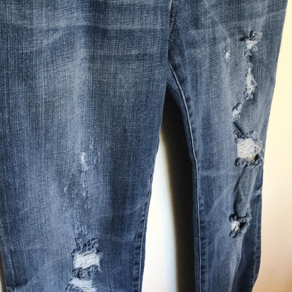 Anthropologie Pilcro Buckle Distressed Boyfriend Jean - Picture 5 of 8